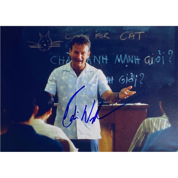 Autograph Signed Good Morning Vietnam Photo