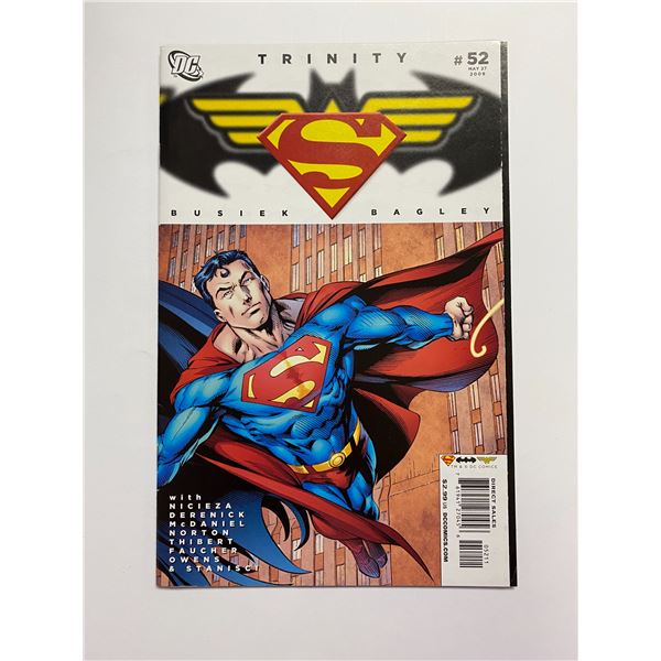DC Trinity 52 Comic Book