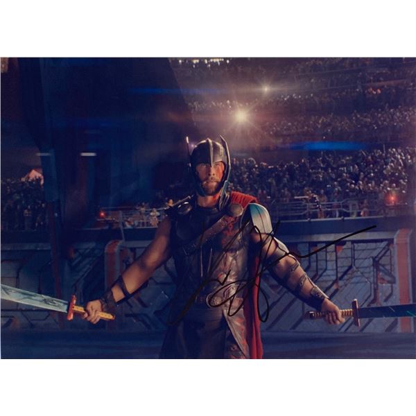 Autograph Signed Chris Hemsworth Photo
