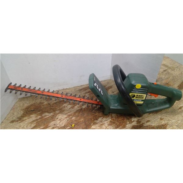 Black & Decker hedge trimmer 16" *tested working*