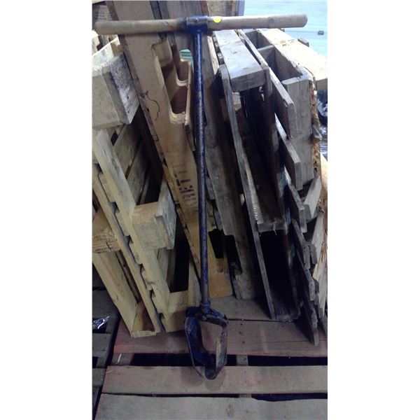 Adjustable post hole auger