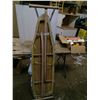 Image 1 : 2 Ironing Boards
