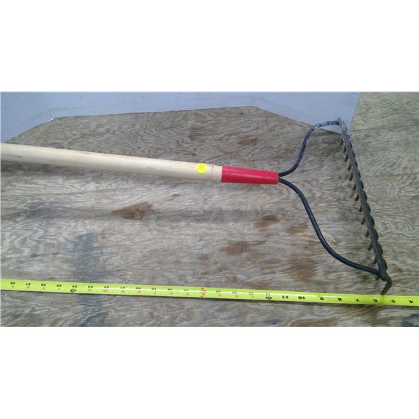 60" lawn rake and a 40" spade