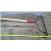 Image 1 : 60" lawn rake and a 40" spade