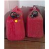 Image 1 : 2- fuel cans