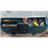 Image 2 : Plan guide tackle box with assorted hooks, hunting knife, fillet knife