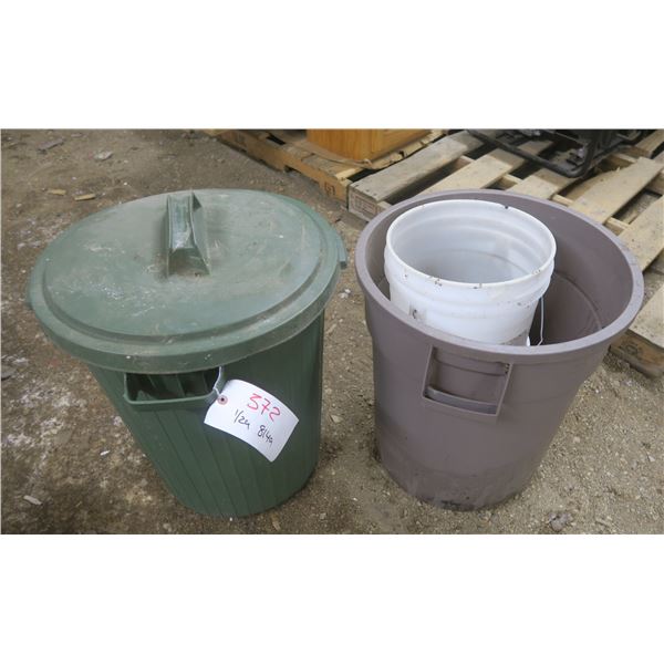 2 x Trashcans + 5 Gal Pails