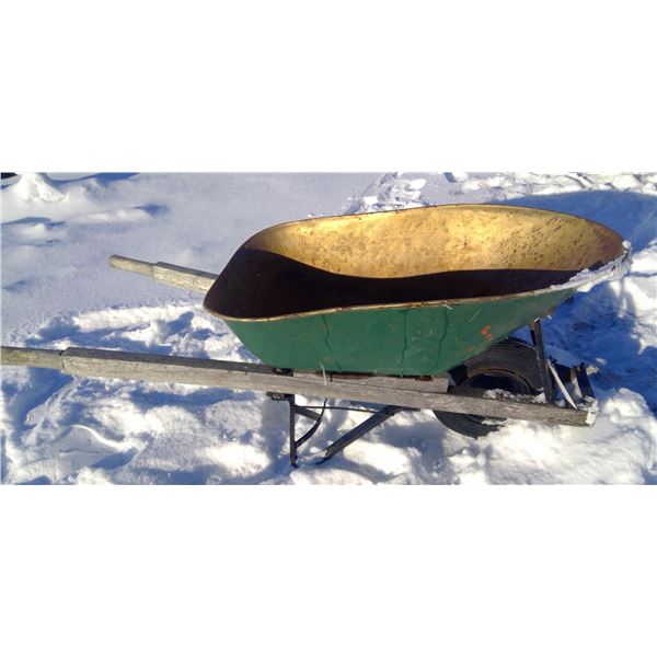 Wheel barrow with tubed tire