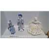 Image 1 : 3 porcelain figurines