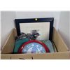 Image 1 : Box of misc., picture, clock, blankets, décor mask, vintage radio