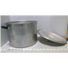 Image 3 : Large cook pot 11"