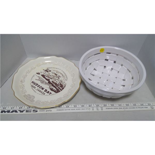 Misc. bowls, lids, kitchen stuff