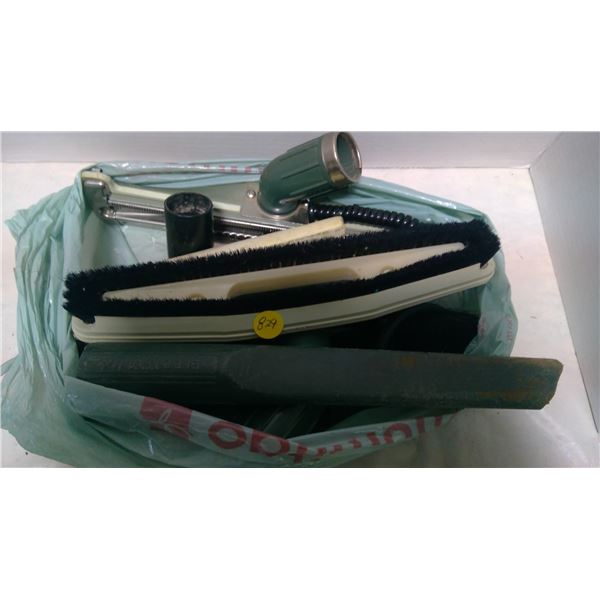 Vacuum wand and acces.