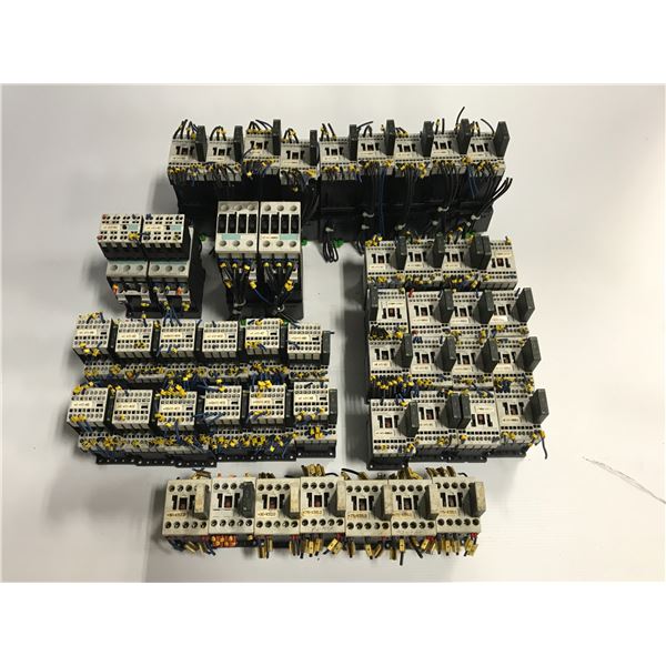 Lot of Siemens Circuit Breakers / Contactors