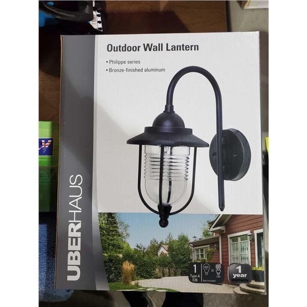 *NEW* Uber Haus Outdoor Wall LanternÂ Bronze Finished Aluminum
