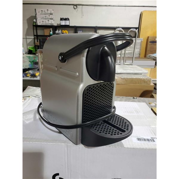 *NEW* NespressoÂ  En80 Hot Beverage Maker