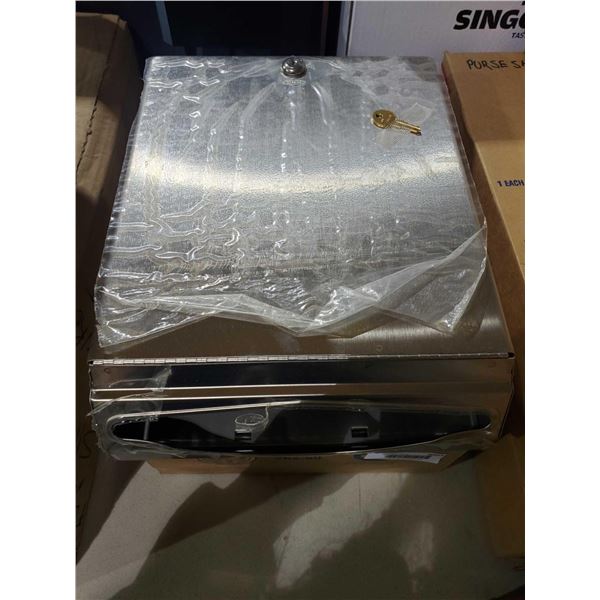 *NEW* Stainless Steel Wall Mount Locking Paper Towel Dispnser