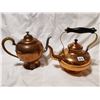 Image 1 : Two vintage copper teapots