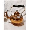 Image 2 : Two vintage copper teapots