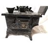 Image 4 : Cast iron salesman stove, 8" wide, 11" high