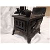 Image 8 : Cast iron salesman stove, 8" wide, 11" high