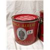 Image 3 : Velvet & Prince Albert large tins