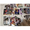 Image 3 : Lot of good hockey cards, all in plastic sleeves