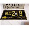 Image 2 : 1958 & 1971 Manitoba license plates