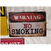 Image 3 : 3 tin signs
