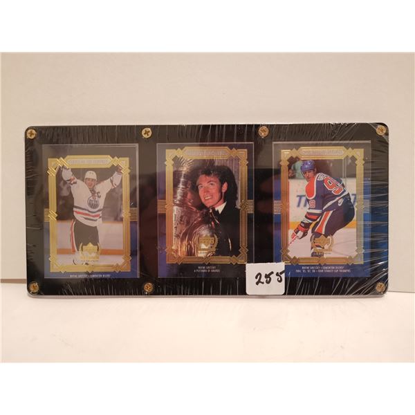 3 Wayne Gretzky Hockey Cards