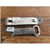 Image 3 : VINTAGE BIG CHIEF & CANADA DRY BOTTLE OPENERS