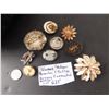 Image 2 : LOT 625 VINTAGE AND ANTIQUE BROOCHES & TIE CLIPS