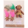 Image 2 : LOT 696 VINTAGE SQEAKY BEAR & 4 TROLLS