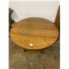 Image 2 : Round Oak Pedestal, Dining Table c/w Leak, 44in. Round, 10in. Leak