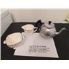 Image 2 : LOT 921 WHIYE GOLD WARE CREAM/SUGAR & 6 CUP SWAN BRAND ALUMINUM THE CARLTON TEA POT