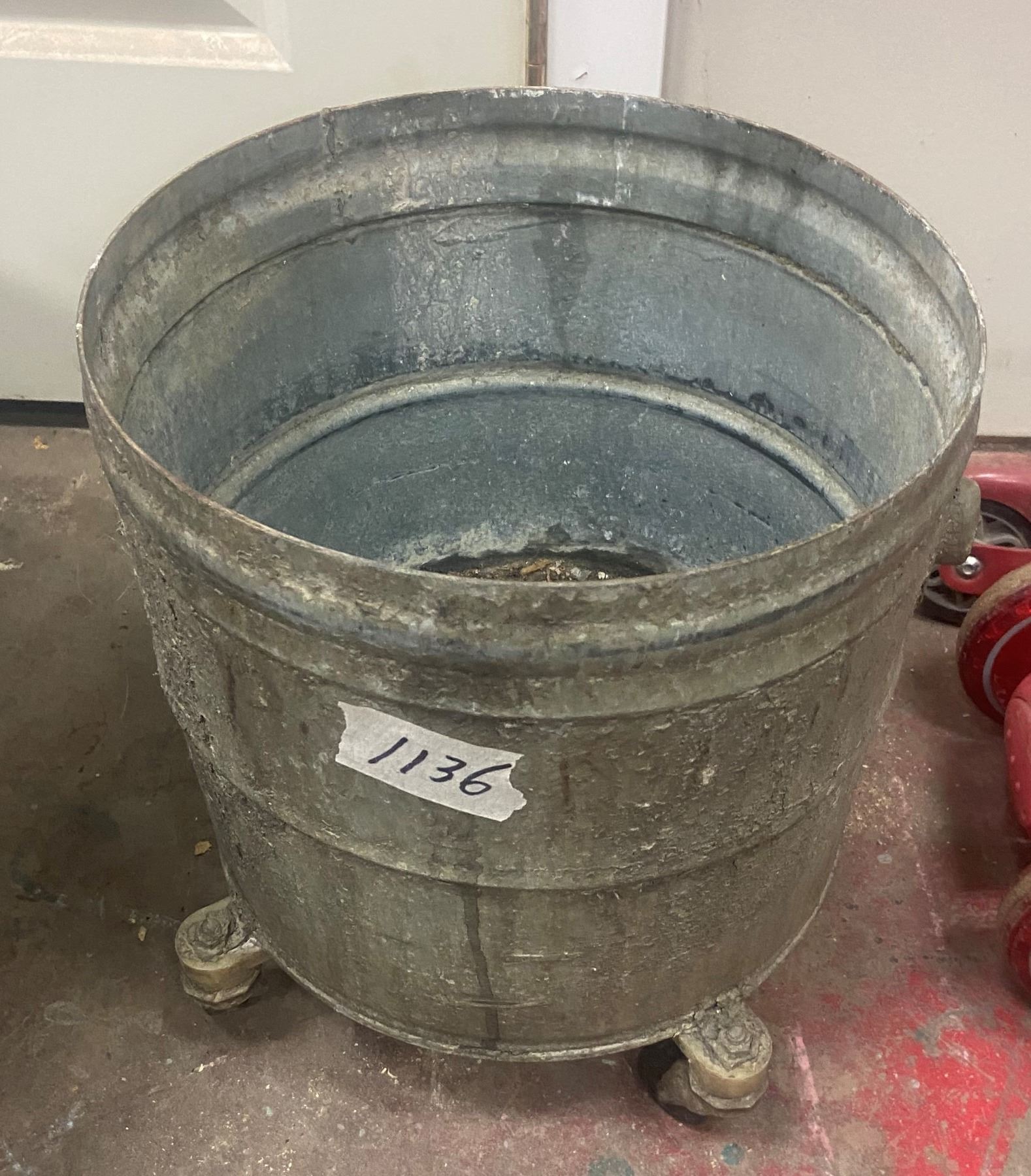 Galvanized Round Tub & Vintage Mop Pail Schmalz Auctions