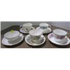 Image 1 : 5 Tea Cups w/ Matching Saucers