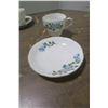 Image 4 : 5 Tea Cups w/ Matching Saucers