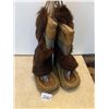 Image 1 : Beaded mukluks size 7-8