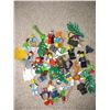 Image 3 : LEGO - Including a kit - Booklet and a number of Lego People