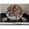 Image 2 : 5 Piece Hockey Lot with Numbered Limited Edition Collector Plate with stand