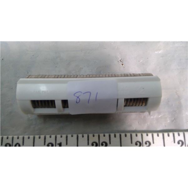 CANADA ELIZABETH II 5 CENT COINS NOT SILVER 1975 ROLL $2.00