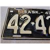 Image 3 : 1943 Saskatchewan License plate 42-427