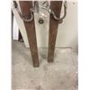 Image 4 : Pair of Vintage Wooden Skis 83" Long