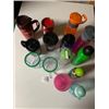 Image 1 : ASSORTMENT OF COFFEE CUPS AND WATER BOTTLES