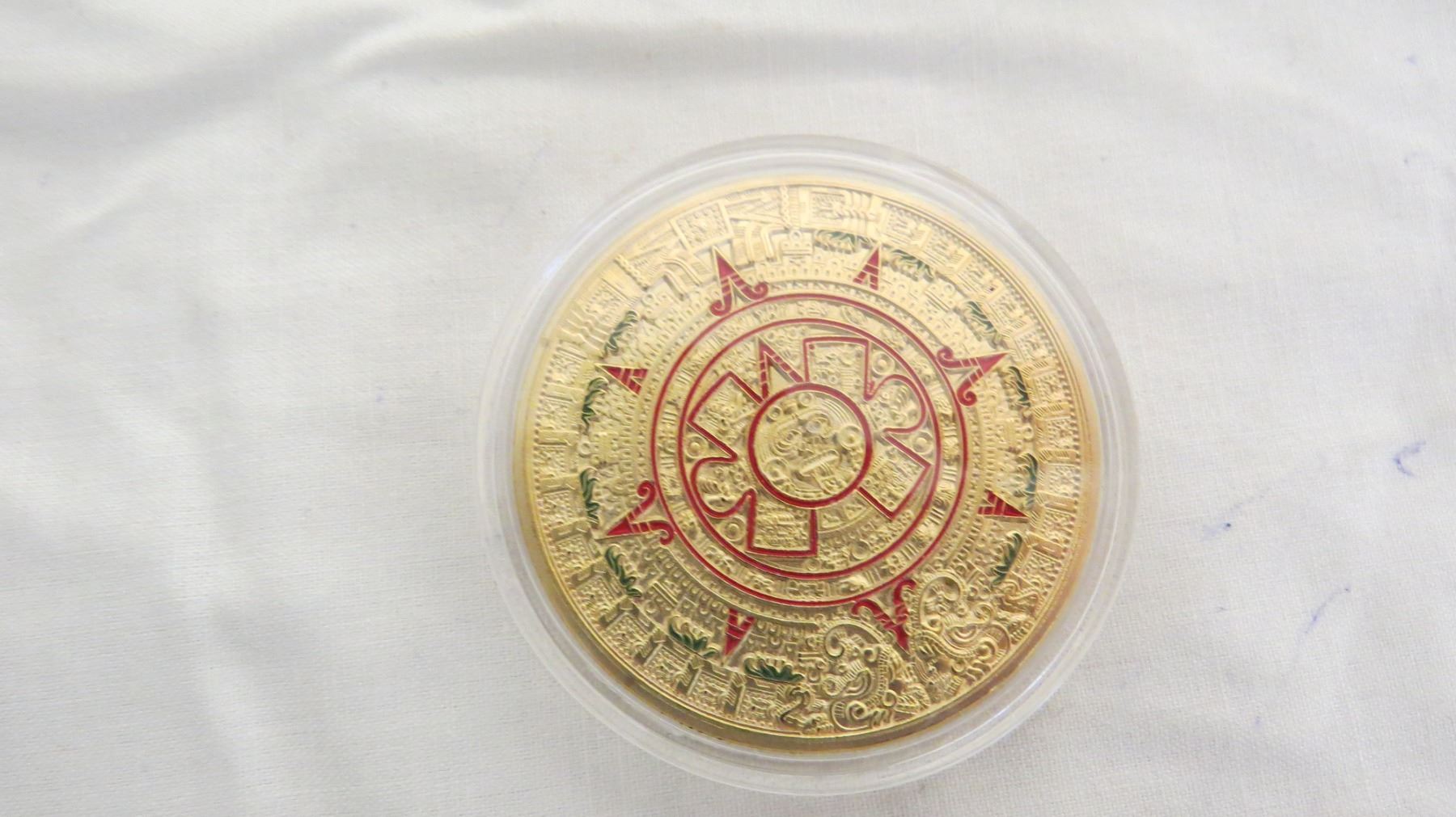 Aztec Gold Calendar Coin In Case Bodnarus Auctioneering aztec-gold-calendar-coin-in-case-bodnarus-auctioneering
