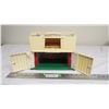 Image 2 : Fisher Price toy barn (barn only)