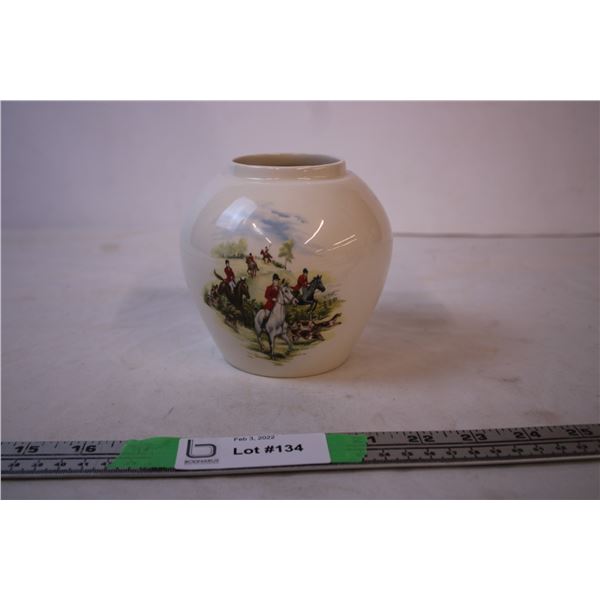 Porcelain Tea Jar with Foxhunt scene made in England 5”high - Henry W King