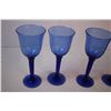 Image 3 : Blue Stemmed wine glasses