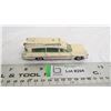 Image 2 : Dinky Toys Superior Criterion Ambulance - 5" long